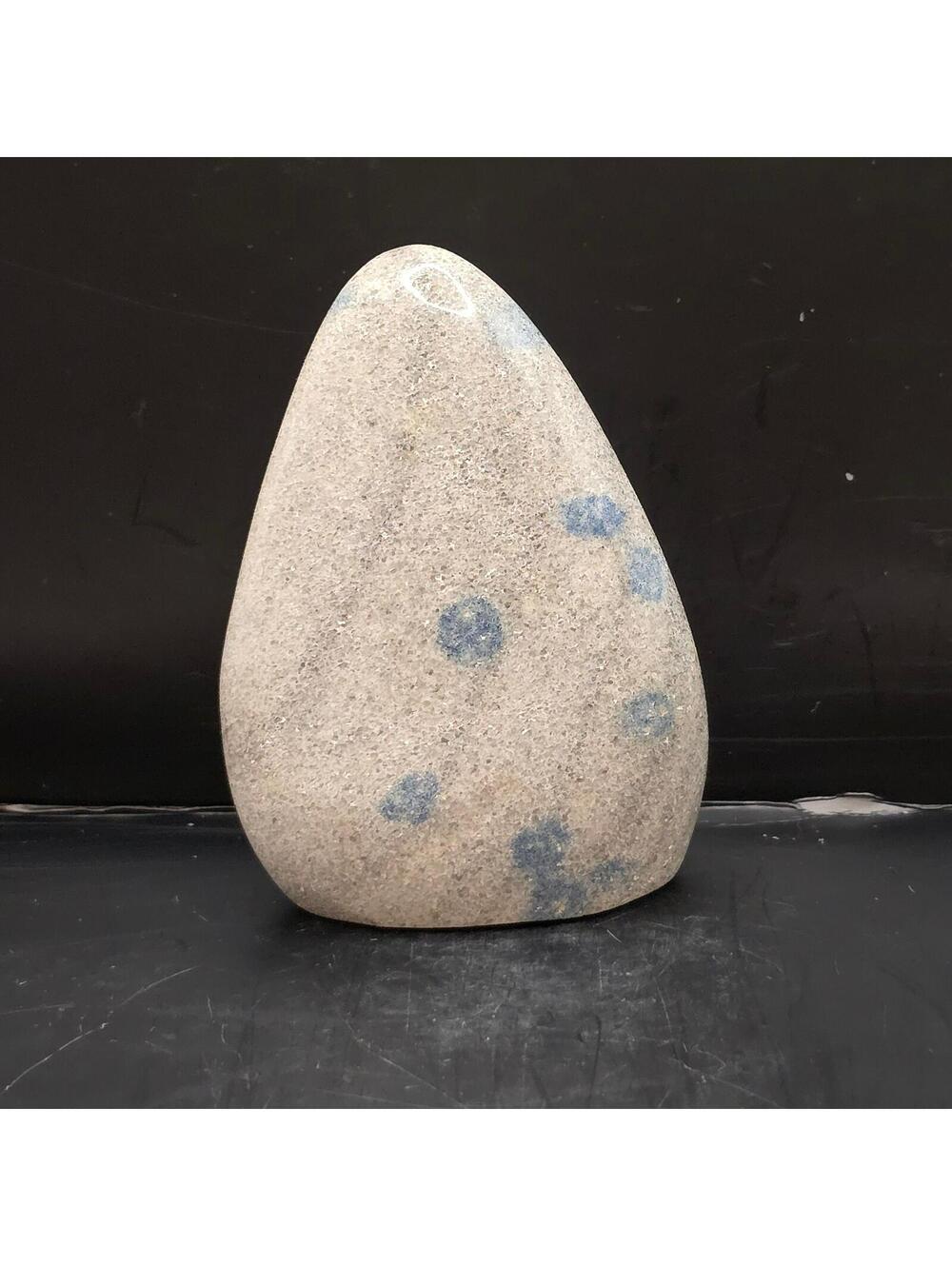 251. Clevelandite Free Form